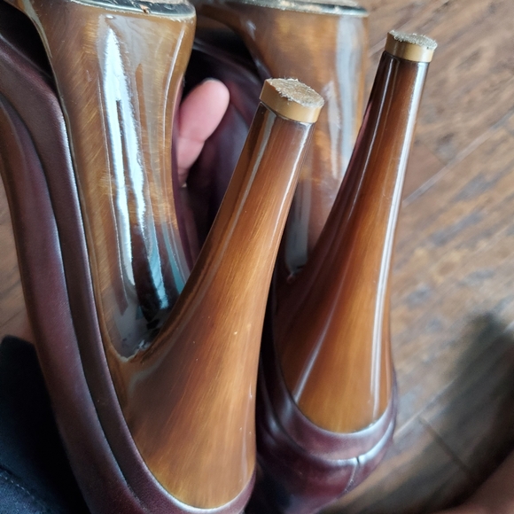 Beautiful Ferragamo Booties - Picture 6 of 15